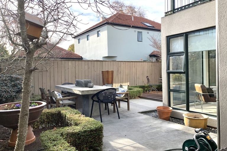 Photo of property in 1/56 Hewitts Road, Merivale, Christchurch, 8014