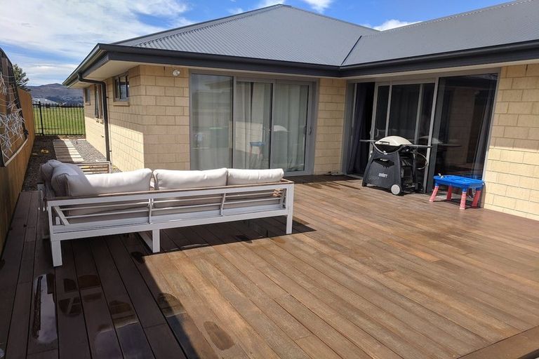 Photo of property in 2 Hurutini Way, Halswell, Christchurch, 8025