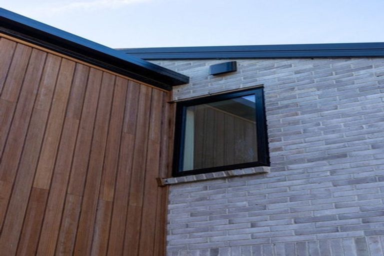 Photo of property in 2/45 Sugden Street, Spreydon, Christchurch, 8024