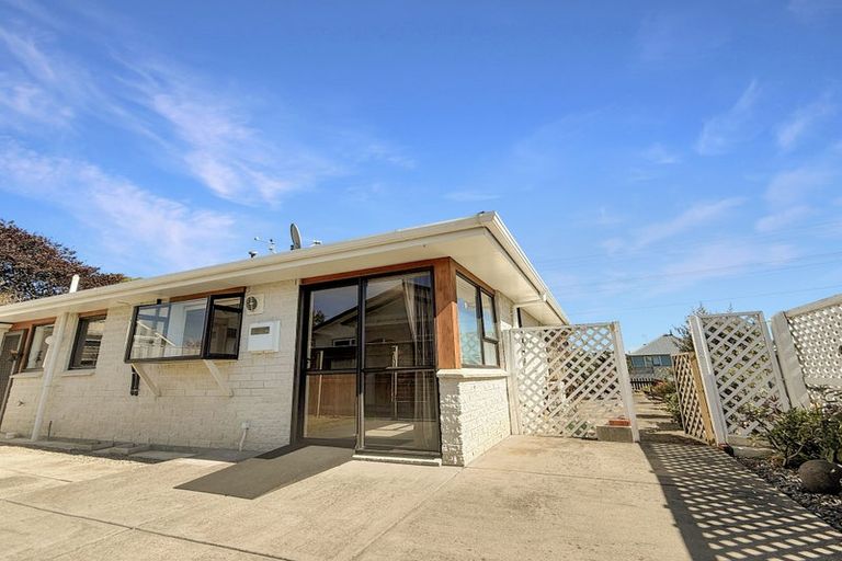 Photo of property in 50 Winchester Street, Levin, 5510