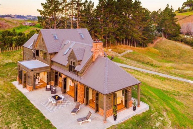 Photo of property in 887 Haruru Road, Wainui, Kaukapakapa, 0873