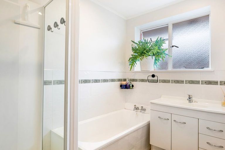 Photo of property in 166 Mcleod Street, Elderslea, Upper Hutt, 5018