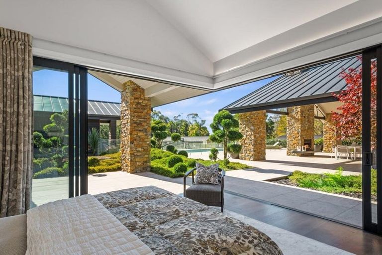 Photo of property in 73 Pomona Road, Kumeu, 0891