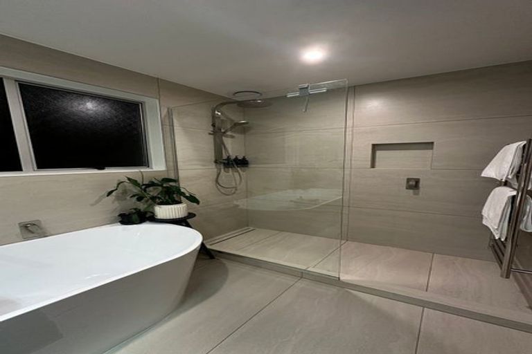 Photo of property in 19 Taitua Drive, Te Atatu South, Auckland, 0610