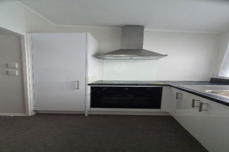 Photo of property in 39 Churton Crescent, Taita, Lower Hutt, 5011