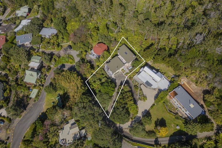Photo of property in 10 Patricia Place, Hahei, Whitianga, 3591