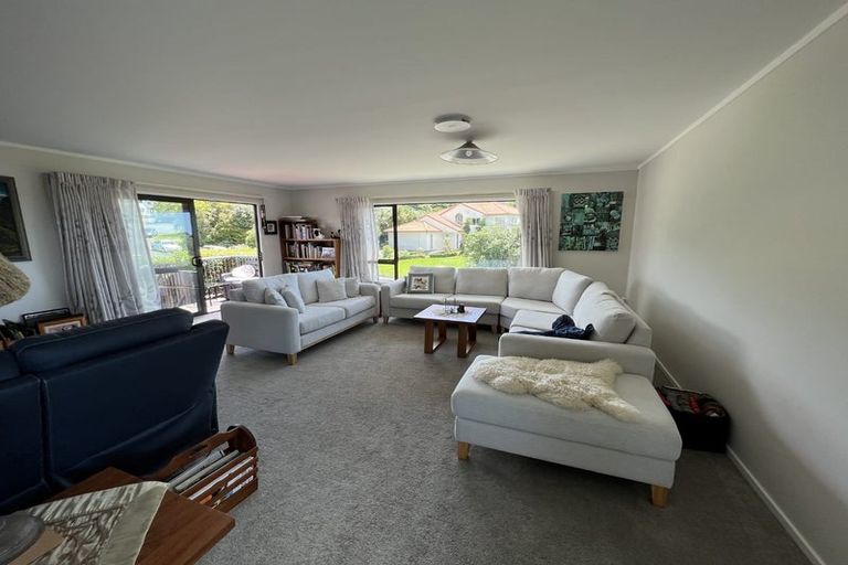 Photo of property in 28 Castaway Place, Gulf Harbour, Whangaparaoa, 0930