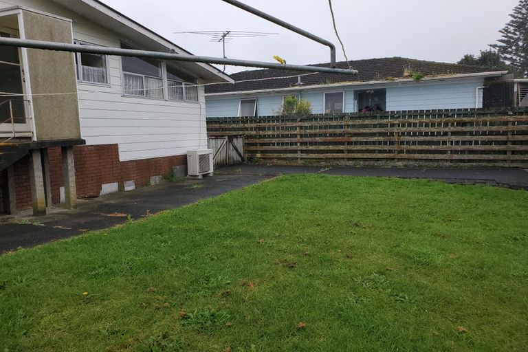 Photo of property in 14 Brent Place, Manurewa, Auckland, 2102