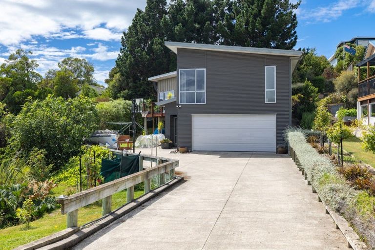 Photo of property in 4 Taimana Lane, Diamond Harbour, Lyttelton, 8971