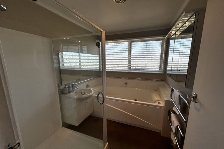 Photo of property in 4/8 Lee Road, Taradale, Napier, 4112