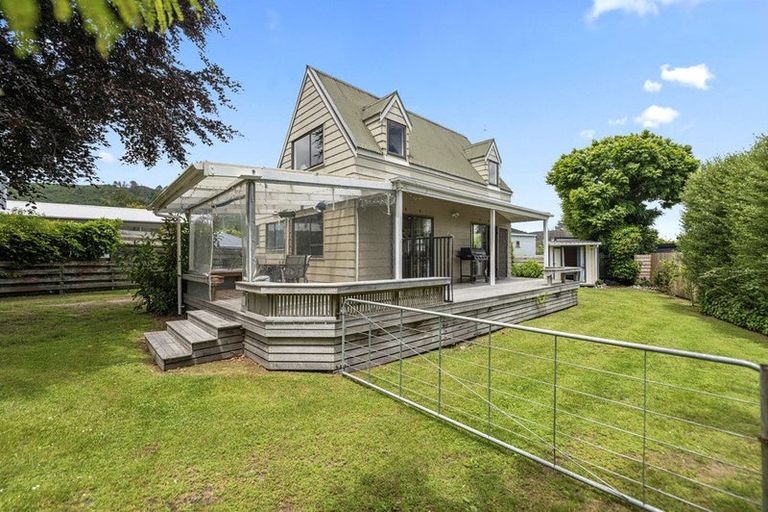 Photo of property in 19 Irwin Place, Kinloch, Taupo, 3377