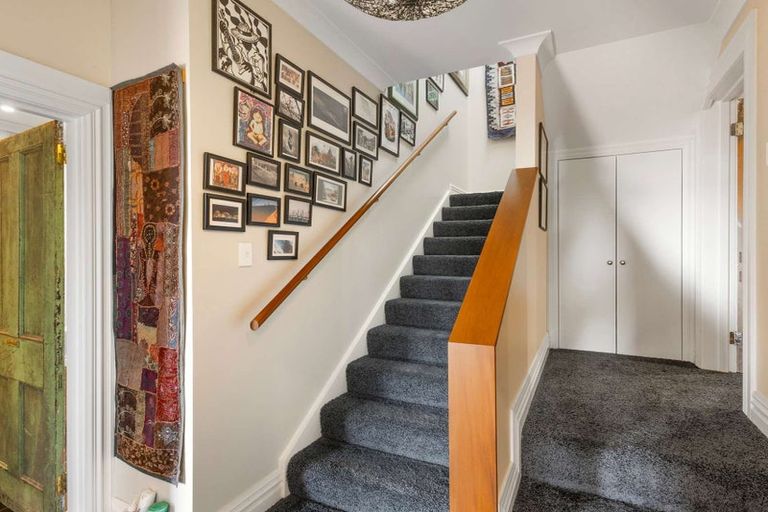 Photo of property in 9 Kowhai Road, Bluff Hill, Napier, 4110