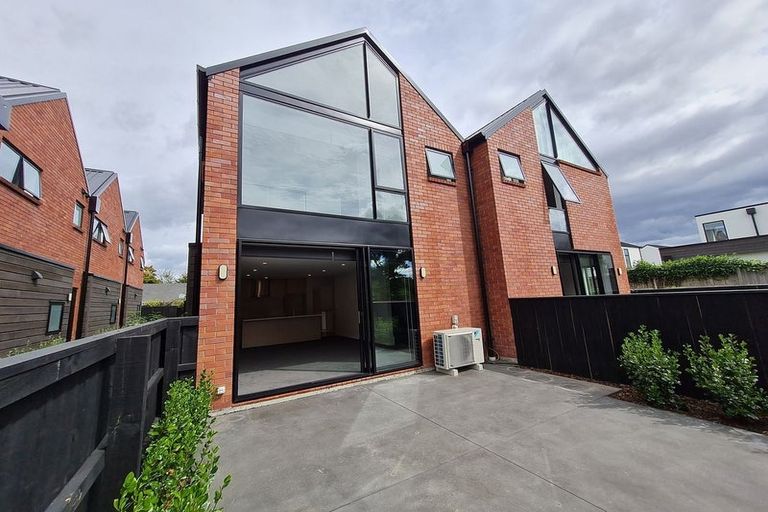 Photo of property in 10/66 Innes Road, St Albans, Christchurch, 8052