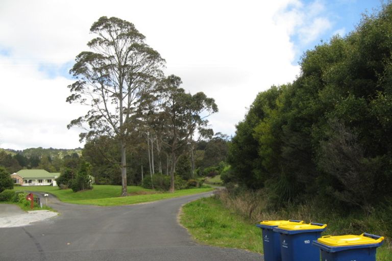 Photo of property in 102-104 Anzac Road, Waitakere, Auckland, 0781