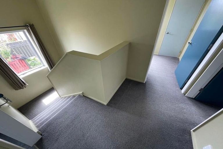 Photo of property in 10 Pohutukawa Grove, Titahi Bay, Porirua, 5022