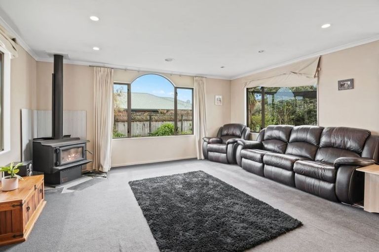 Photo of property in 10 Pukeone Place, Motueka, 7120