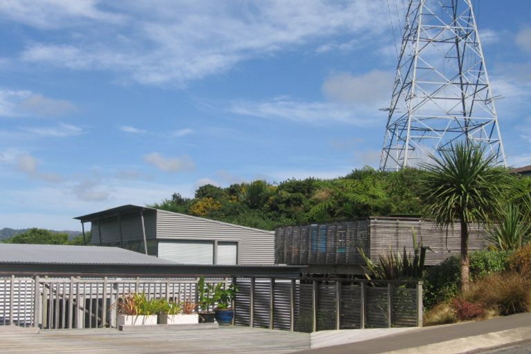 Photo of property in 75 Chartwell Drive, Crofton Downs, Wellington, 6035