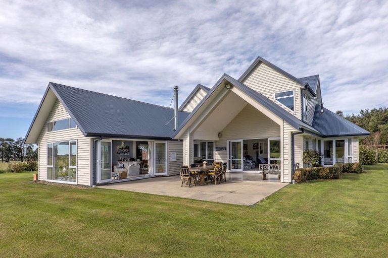 Photo of property in 137 Sawmill Road, Staveley, Ashburton, 7771