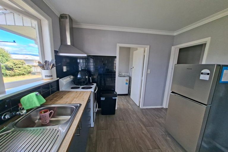 Photo of property in 34 Bartholomew Road, Levin, 5510