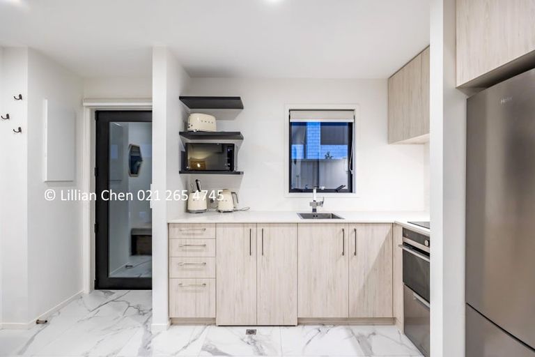 Photo of property in 6/24 Yeovil Road, Te Atatu Peninsula, Auckland, 0610