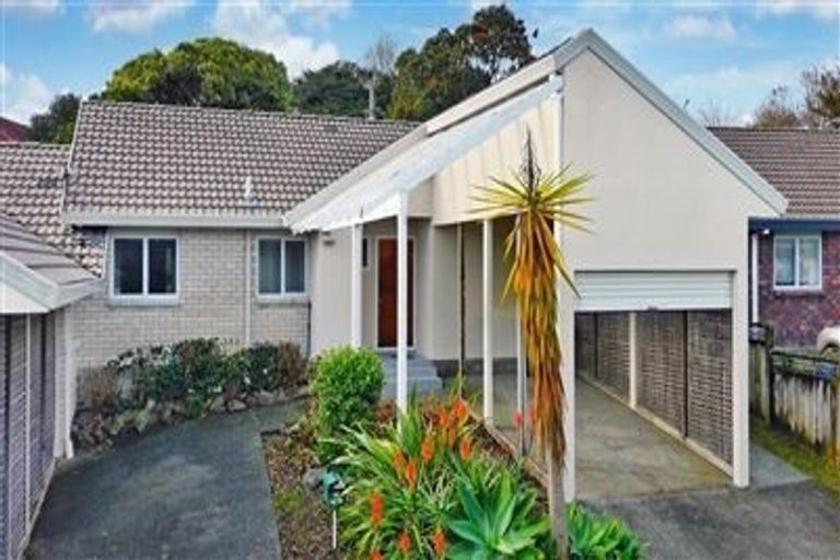 Photo of property in 23 Central Park Drive, Te Atatu South, Auckland, 0610