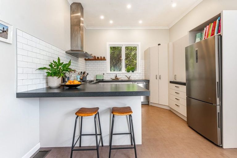 Photo of property in 8 Henry Street, Kilbirnie, Wellington, 6022