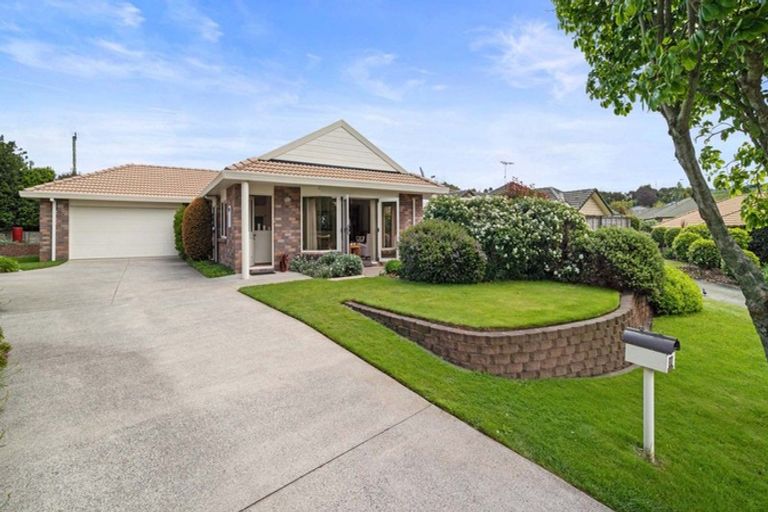 Photo of property in 16 Hidcote Place, Bethlehem, Tauranga, 3110