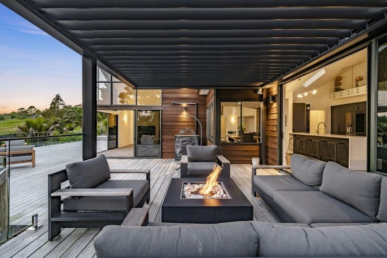 Photo of property in 260 Wairere Road, Waitakere, Henderson, 0782