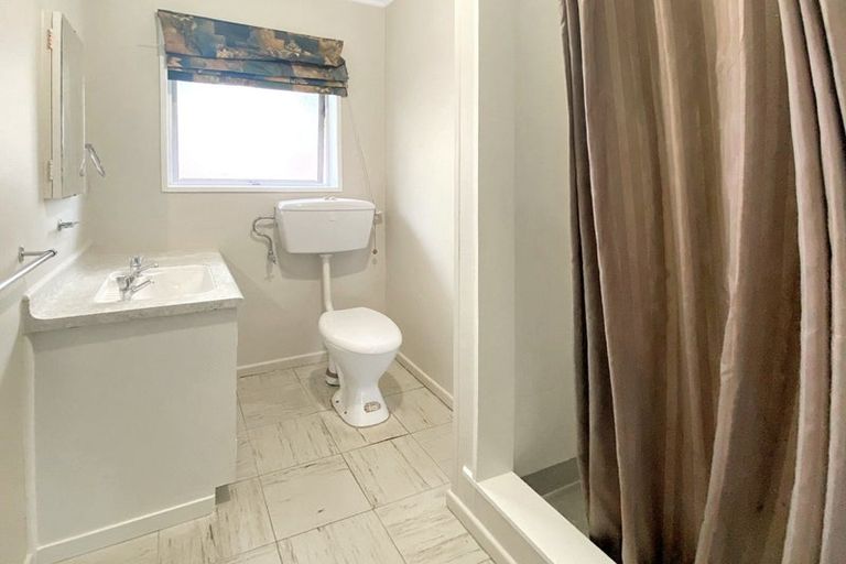 Photo of property in 5 Rolleston Street, Hokowhitu, Palmerston North, 4410