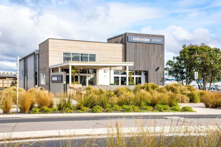 Photo of property in 1 Makura Drive, Papamoa Beach, Papamoa, 3118