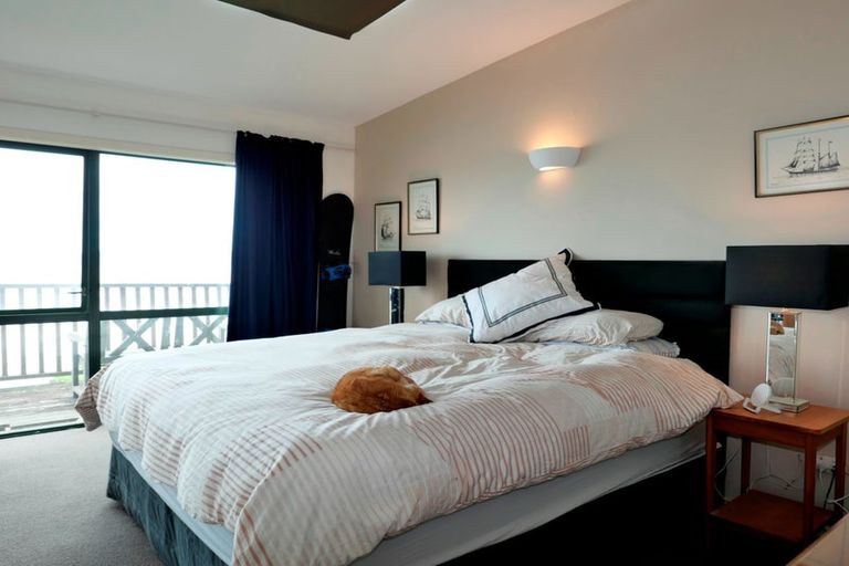 Photo of property in 52 The Esplanade, Raumati South, Paraparaumu, 5032