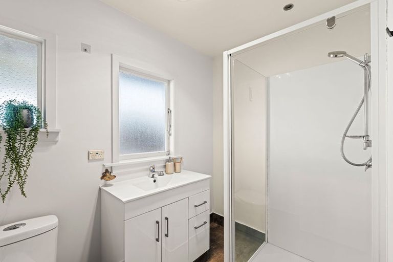 Photo of property in 38 Pembroke Street, Avondale, Christchurch, 8061
