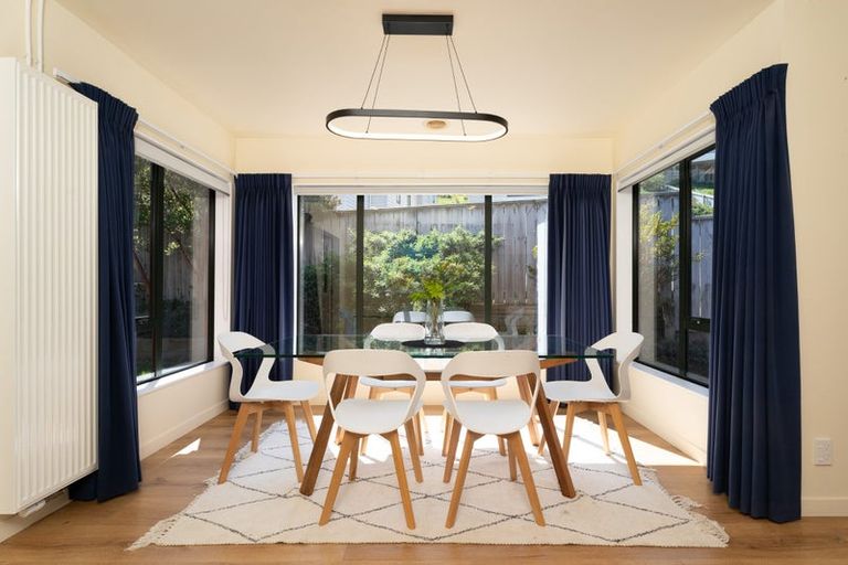 Photo of property in 17 Cheetwood Street, Churton Park, Wellington, 6037