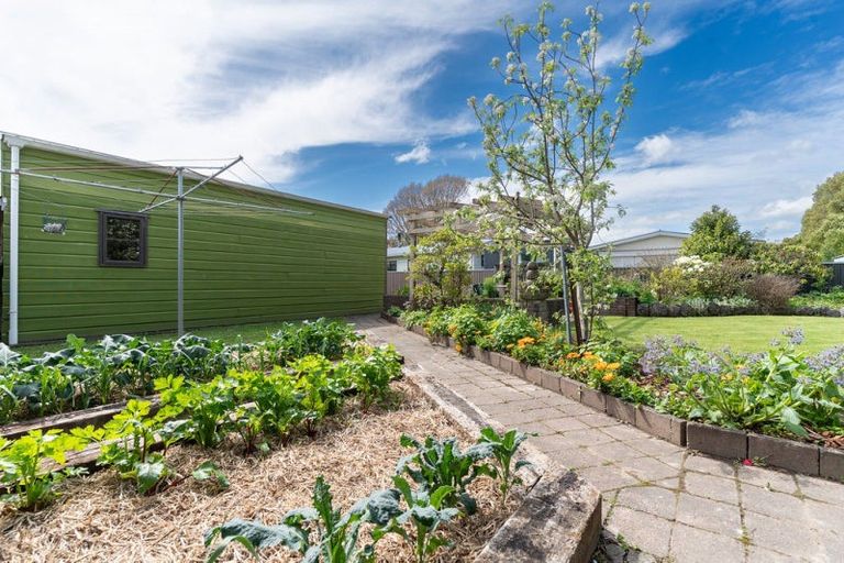 Photo of property in 19 Deller Drive, Carterton, 5713