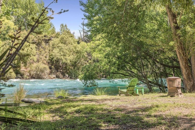 Photo of property in 124 Horseshoe Bend Drive, Albert Town, Wanaka, 9382