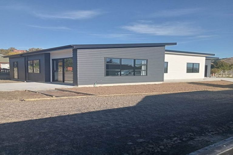 Photo of property in 4a Chatham Street, Waihola, Milton, 9073