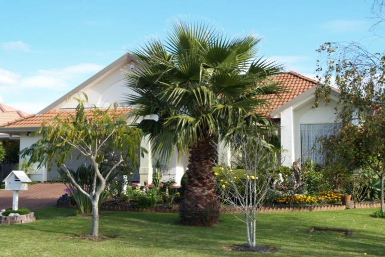 Photo of property in 5 Caldbeck Rise, Northpark, Auckland, 2013