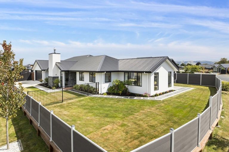 Photo of property in 1 Glenimrie Close, Mosgiel, 9024