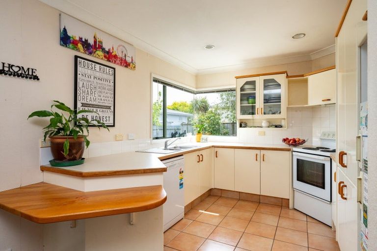 Photo of property in 32a Avenue Road, Greenmeadows, Napier, 4112
