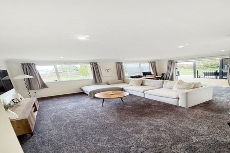 Photo of property in 37a Avenue Road, Foxton, 4814