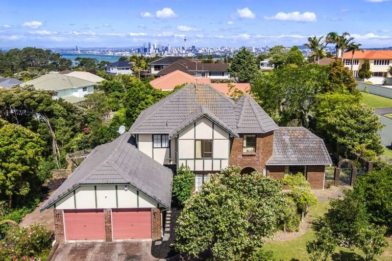 Photo of property in 98 Onetaunga Road, Chatswood, Auckland, 0626