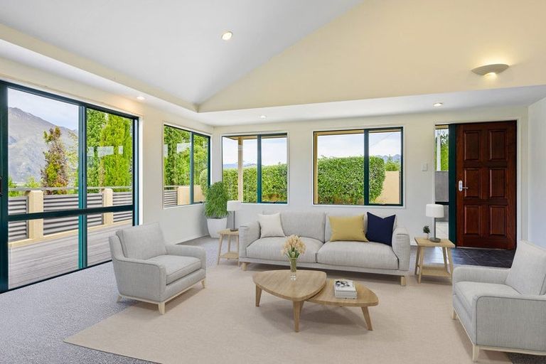 Photo of property in 7 Totara Terrace, Wanaka, 9305