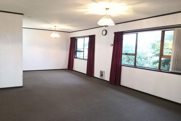 Photo of property in 61b Highland Park Drive, Highland Park, Auckland, 2010