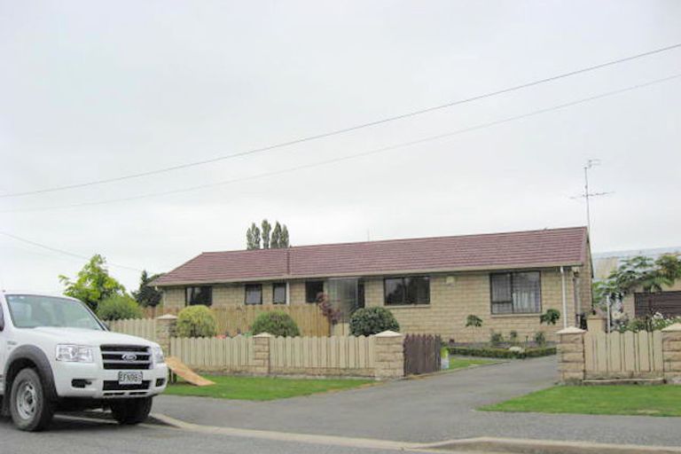 Photo of property in 8 Thomson Street, Tinwald, Ashburton, 7700