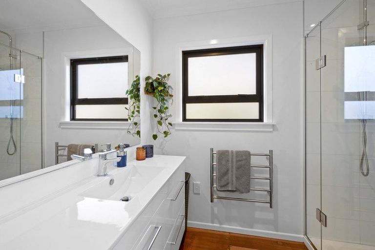 Photo of property in 13 Clyde Street, Ferndale, New Plymouth, 4310