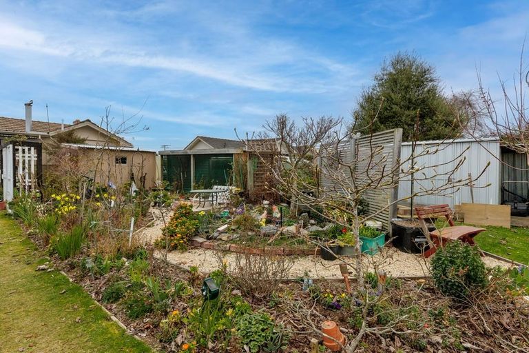 Photo of property in 8 Moorhouse Street, Waimate, 7924