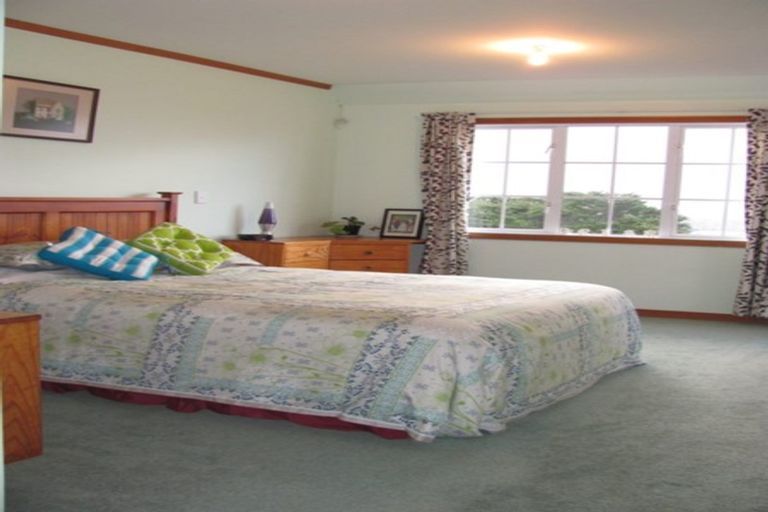 Photo of property in 11 Margan Place, Red Hill, Papakura, 2110