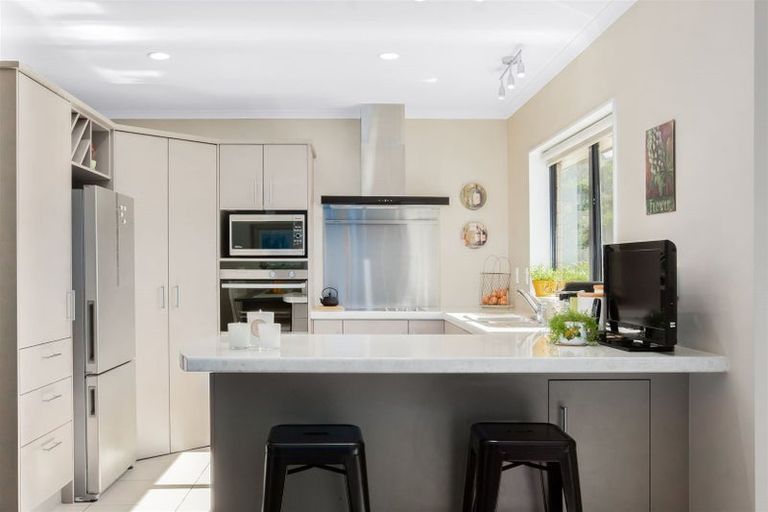 Photo of property in 48 Kahurangi Heights, Aotea, Porirua, 5024