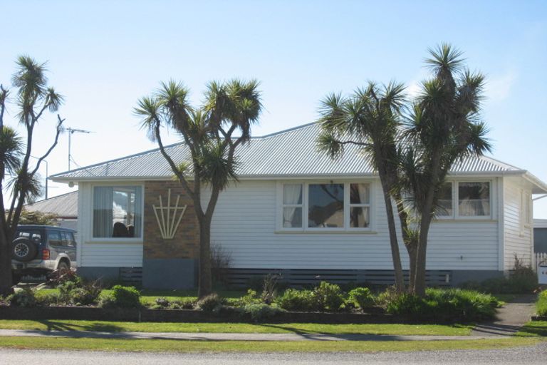 Photo of property in 68 Stafford Street, Hokitika, 7810