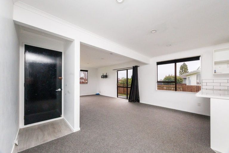 Photo of property in 4 Cedar Grove, Highbury, Palmerston North, 4412